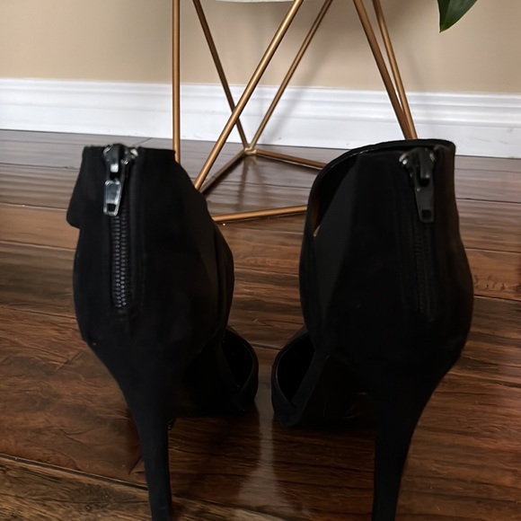Stunning black stilettos with ankle zip - Picture 4 of 5